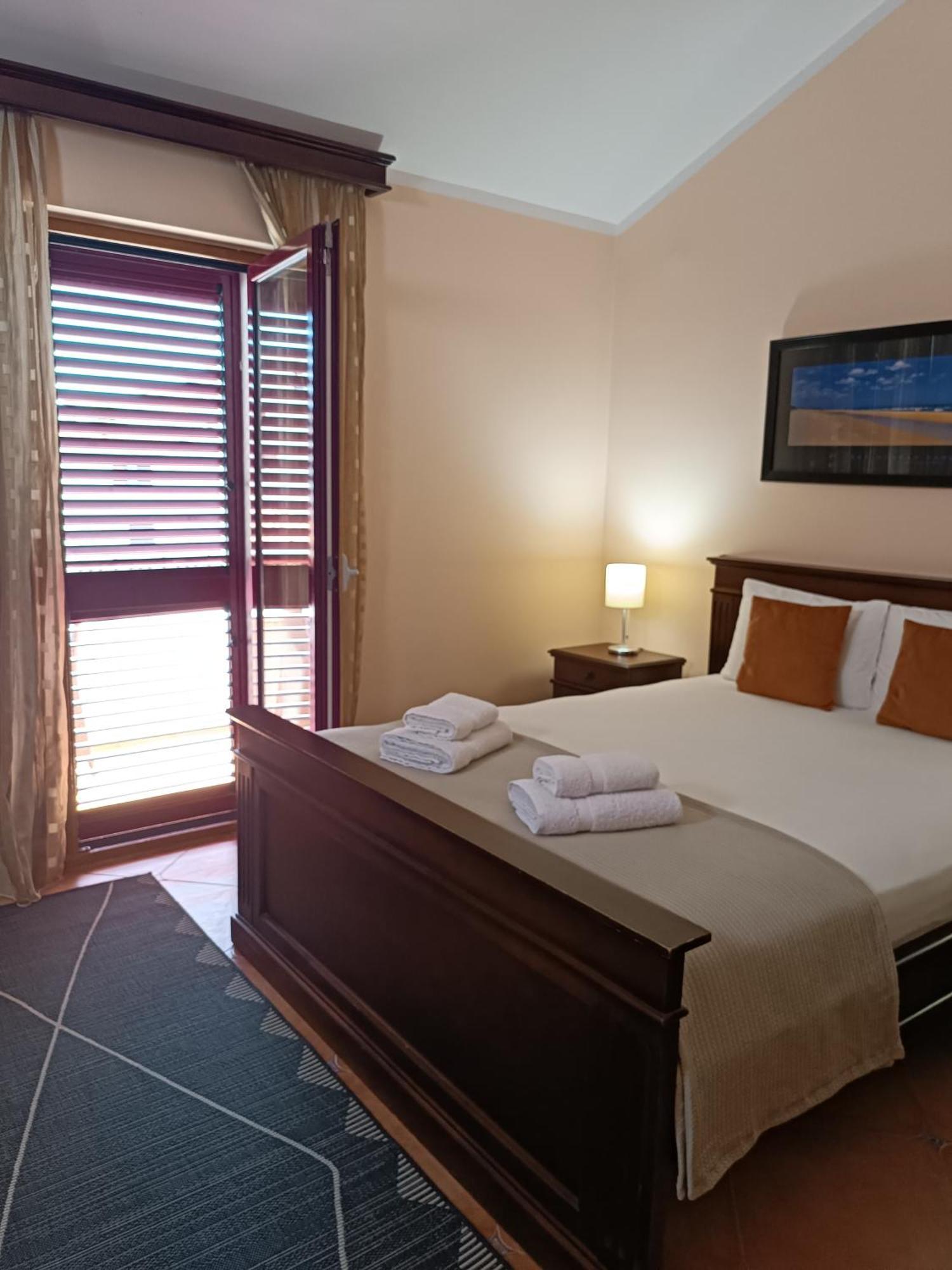 Villa Roselina بودفا الغرفة الصورة